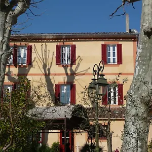 *** Hotel De France